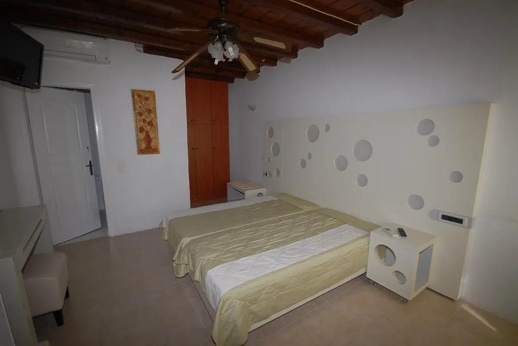 Adonis Rooms Kalo Livadi