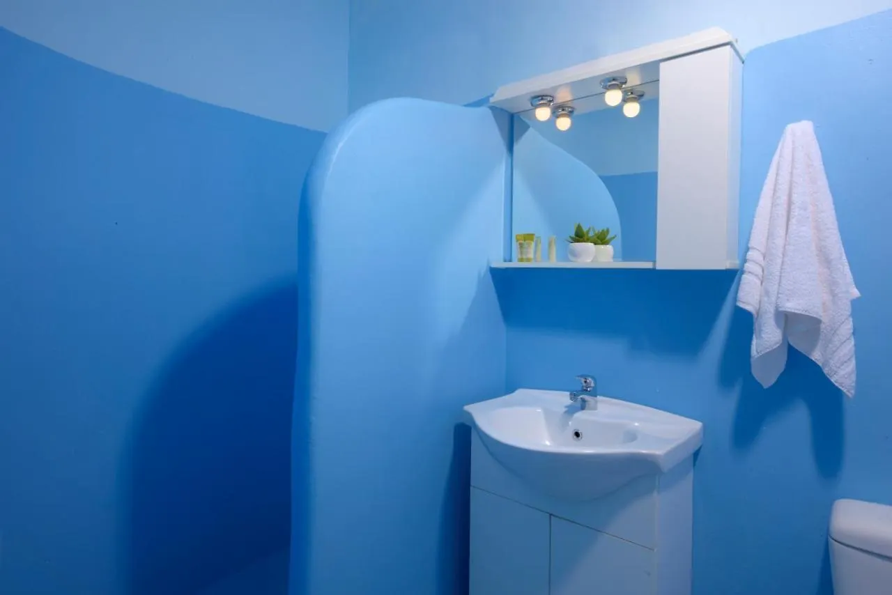 Adonis Rooms Kalo Livadi Apartment