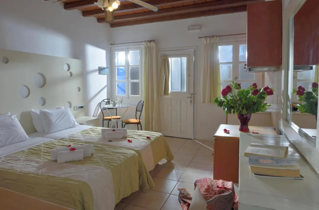 Adonis Rooms Kalo Livadi Apartment